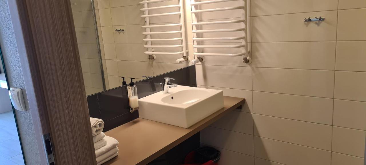 Apartamenty Czarna Gora S8 سيينا المظهر الخارجي الصورة